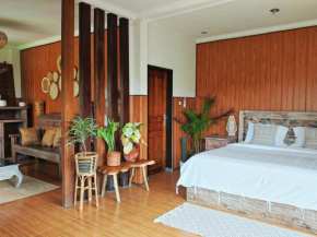 female-only solowe home villa